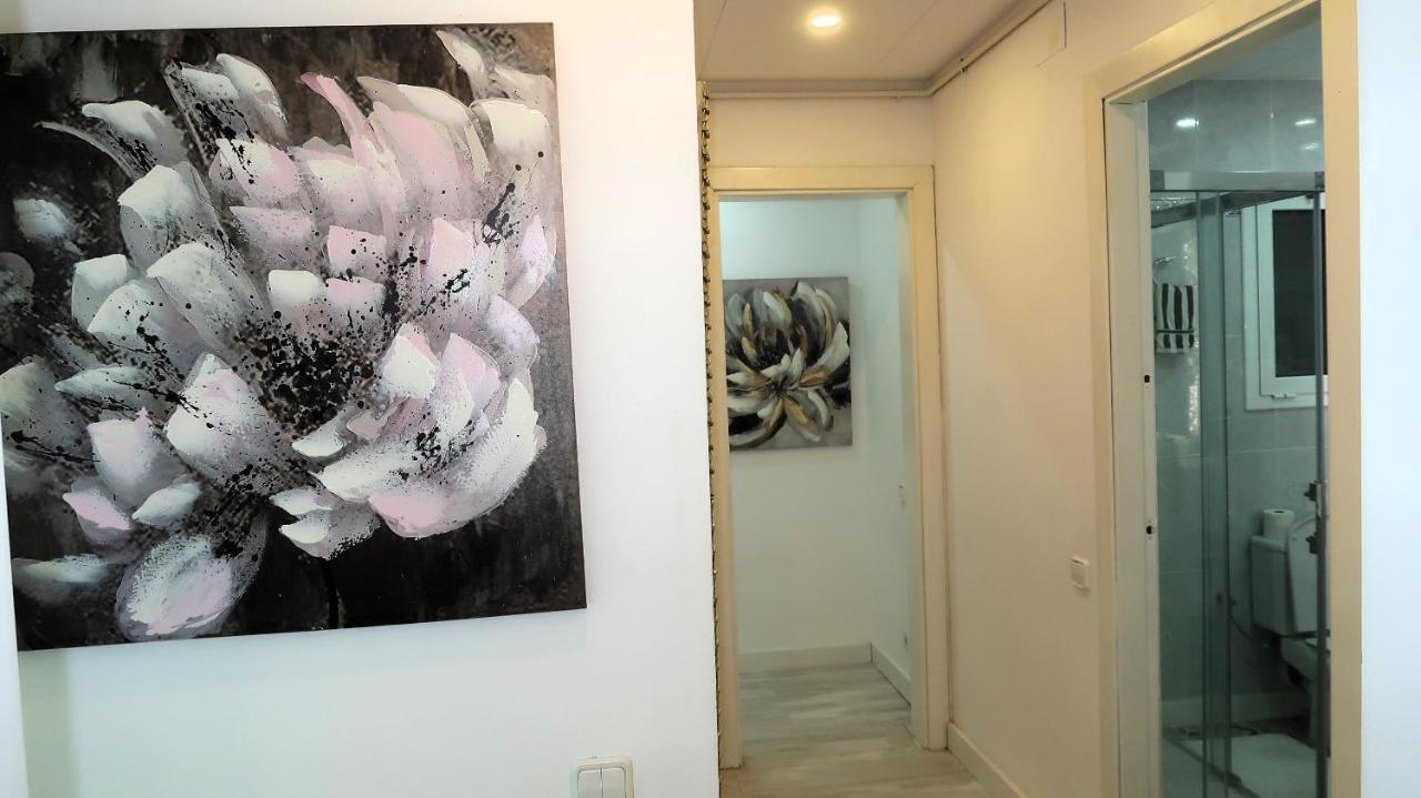 Entire Apartment , 2 Bedrooms Newly Remodeled Center Sitges Barcelona Экстерьер фото