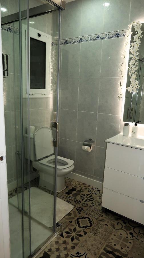 Entire Apartment , 2 Bedrooms Newly Remodeled Center Sitges Barcelona Экстерьер фото
